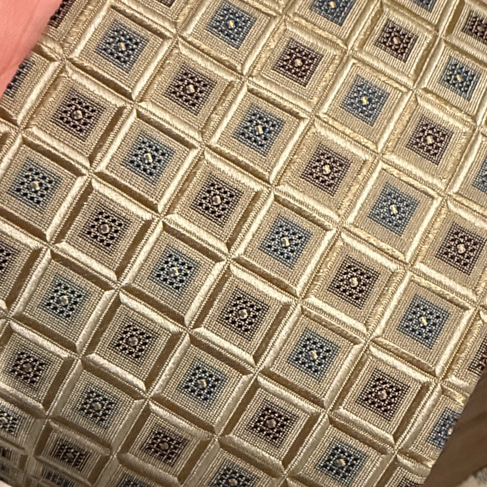 Hugo boss tie - Picture 5 of 5